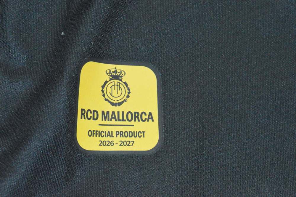 kids kit 26-27 MALLORCA KID KIT soccer jersey size 16-28