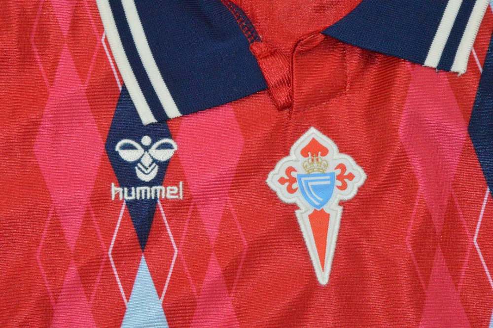Celta 2026-27 red third away kid kit