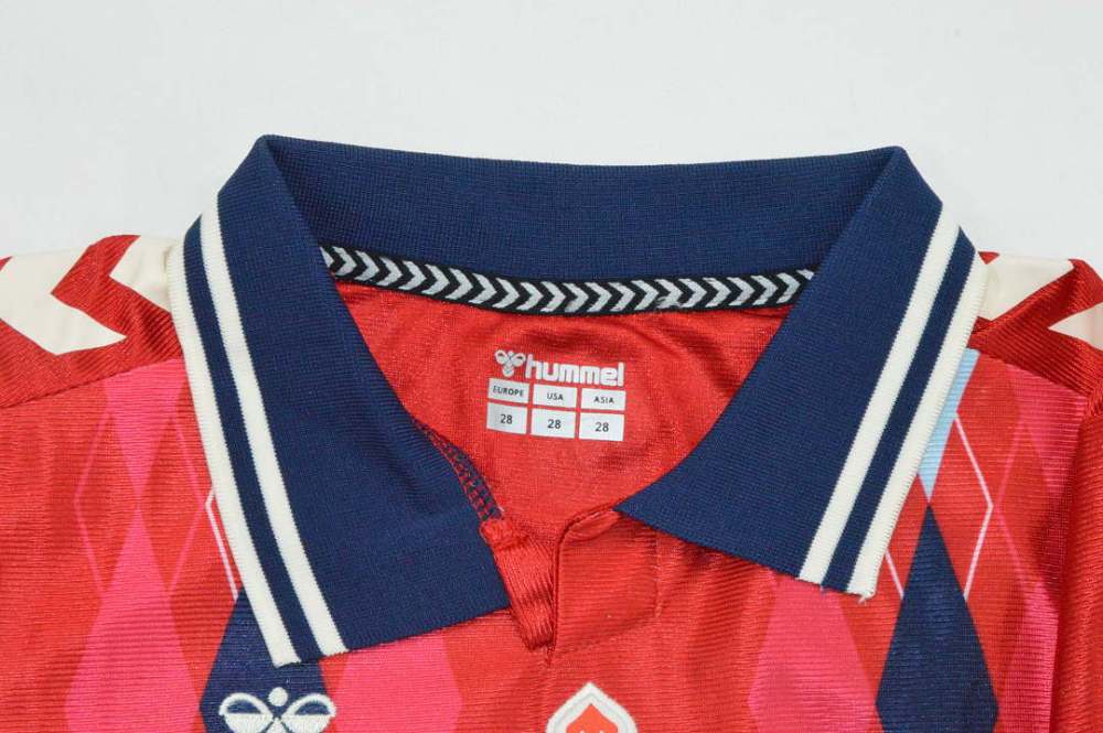 Celta 2026-27 red third away kid kit