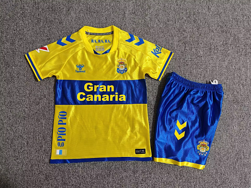 kids kit 26-27 Las Palmas home soccer jersey size 16-28