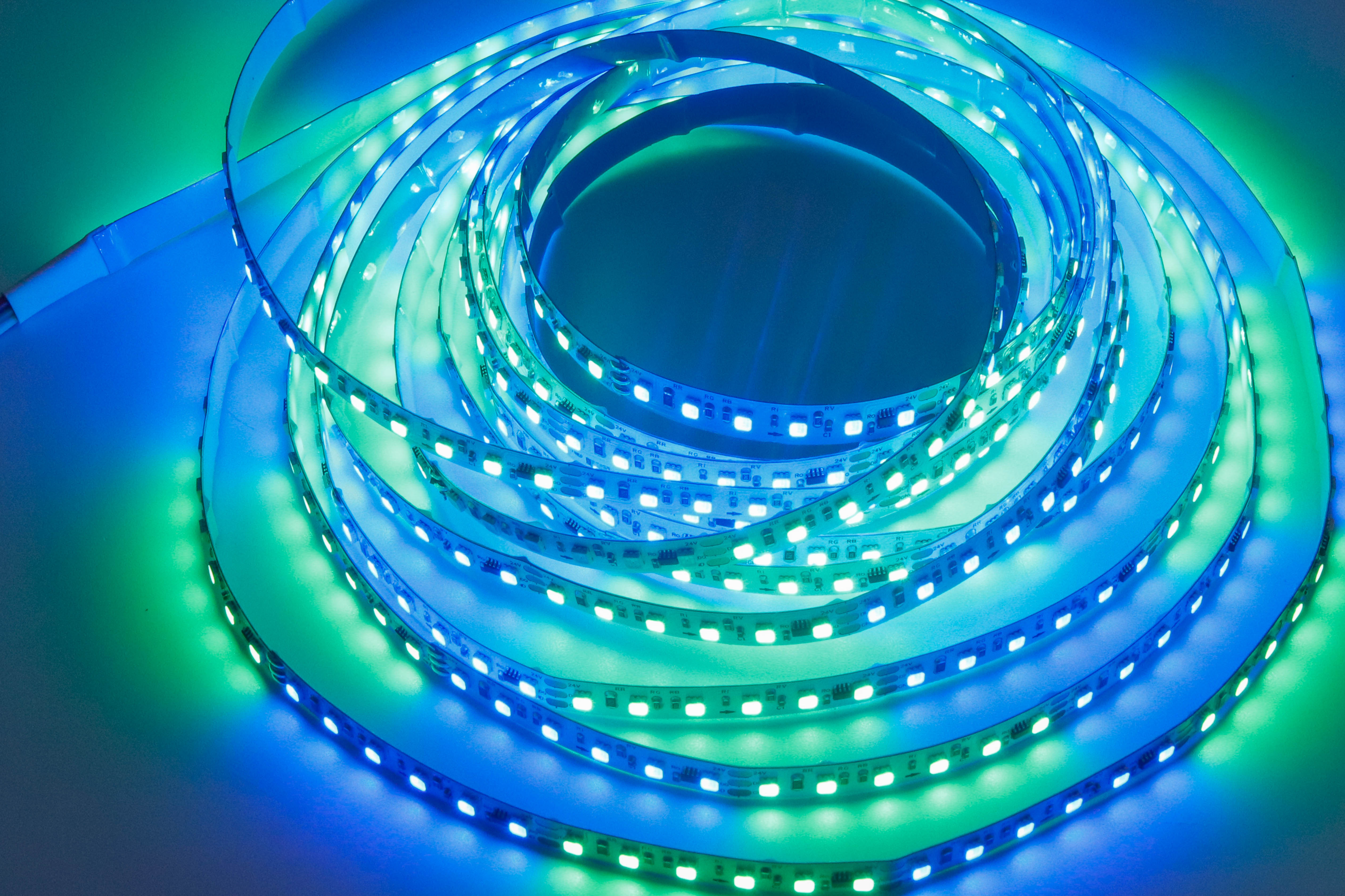 DC24V 8mm Narrow LED Strip SMD 2835 RGB FW1934A IC 120 LEDs/m 20 Pixels,Whymelighting – Pro LED Strips & Diffused Blocks, Factory Direct,DC24V 8mm Narrow LED Strip SMD 2835 RGB FW1934A IC 120 LEDs/m 20 Pixels
