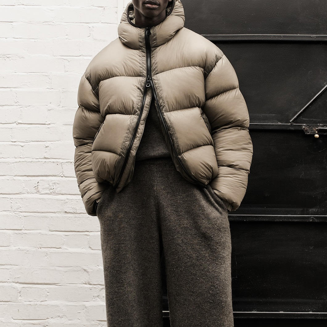 Mens Winter Outdoor Down Coat New Fashion Detachable Sleeve Thickened Waterproof Windproof Color Matching Hooded Puffer Jacket,Yingjieli,Mens Winter Outdoor Down Coat New Fashion Detachable | Custom Down...