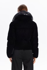ODM Wholesale High-quality Solid-color Thick Fashion Women's Bubble Down Jacket for Winter Outdoor Warmth and Puffer Jacket,Yingjieli,ODM Wholesale High-quality Solid-color Thick Fashion | Custom Down...