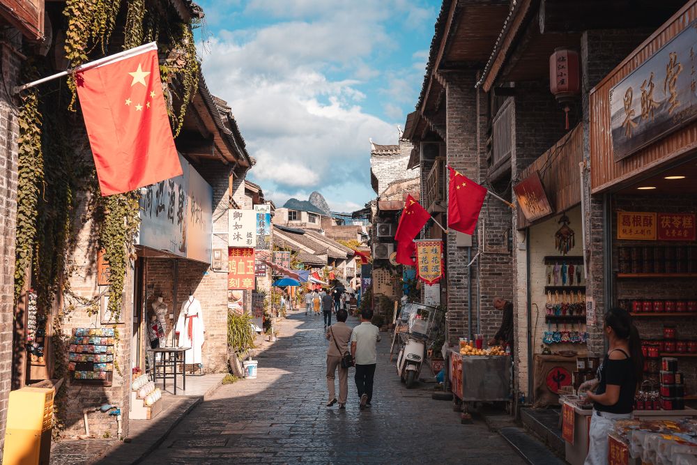 Route 6: Chengdu-Chongqing-Guilin-Guangzhou (12-Day)