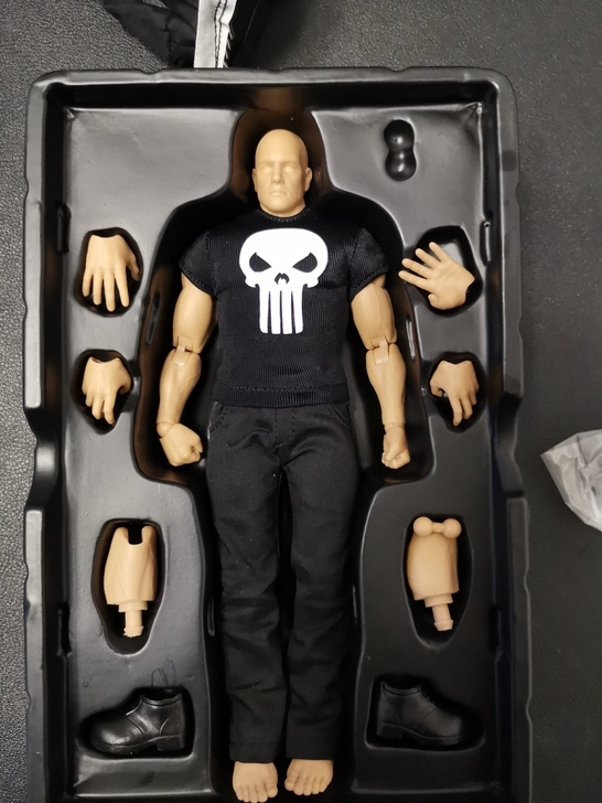 Netflix Punisherr Suit/ Headsculpt 1:12