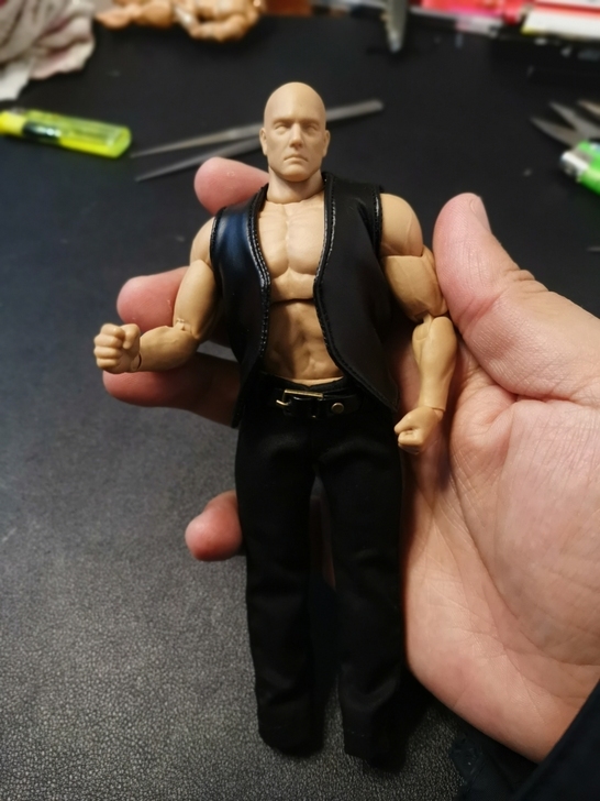 VToys Size wrestler Suit 1:12