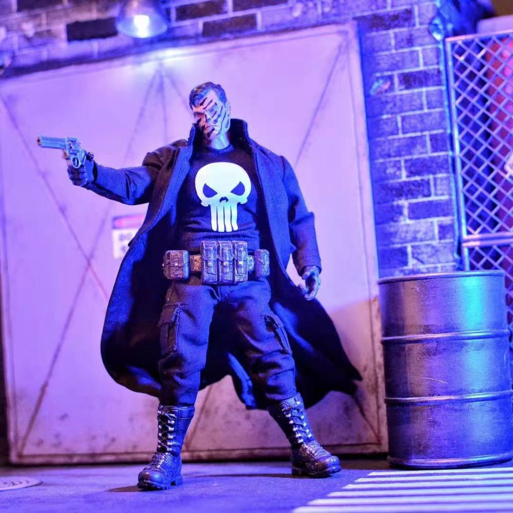 Mezco punisher Black long dust coat 1/12