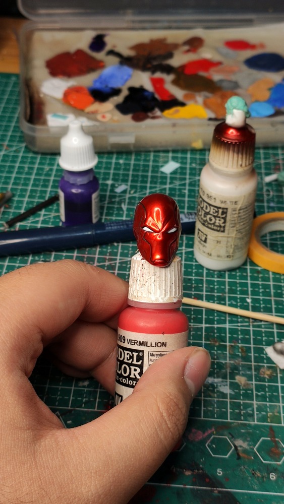 red hoodd(Metallic paint) headsclpt 1:12