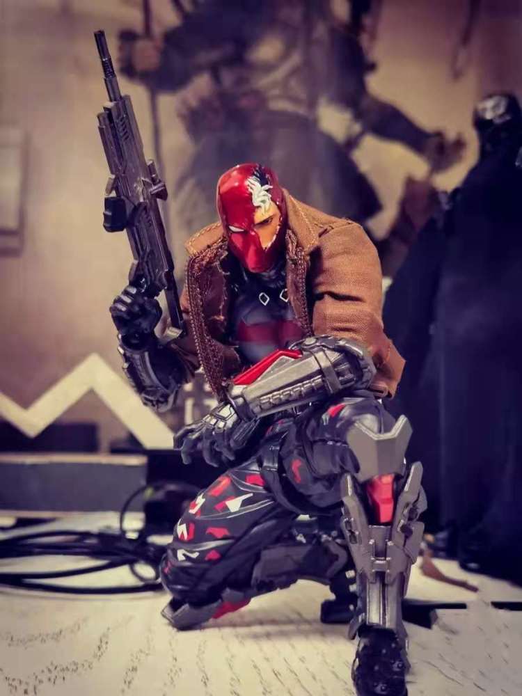 KAIYODO Redhoodd jacket/headsculpt/toy gun 1:12