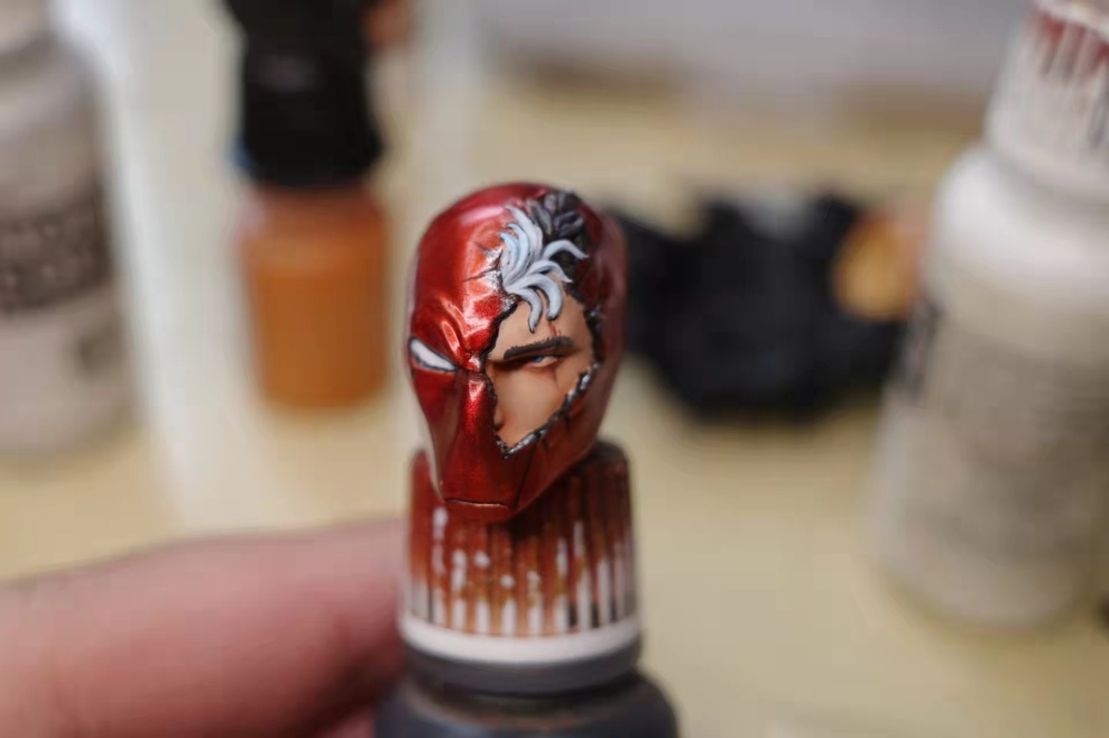 KAIYODO Redhoodd jacket/headsculpt/toy gun 1:12