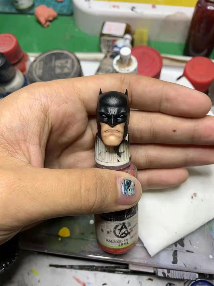 Batmamm White Knight headsclpt 1:12