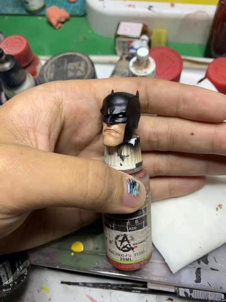 Batmamm White Knight headsclpt 1:12