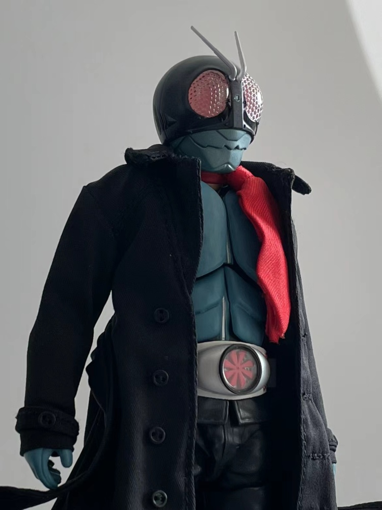 shf Mask Warrior Black trench coat+Red scarf 1：12