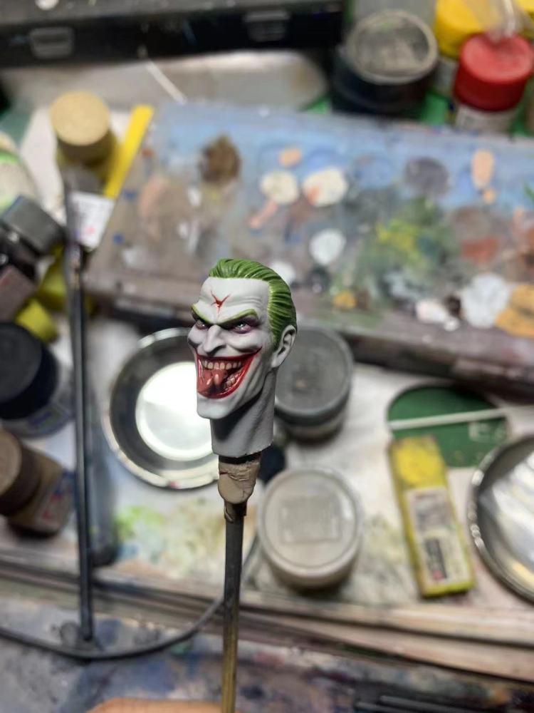 Mezcoo Rest in peace Joker headsculpt 1:12