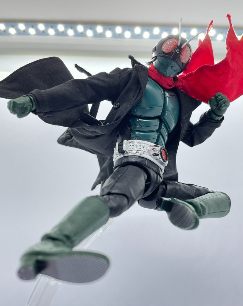 shf Mask Warrior Black trench coat+Red scarf 1：12