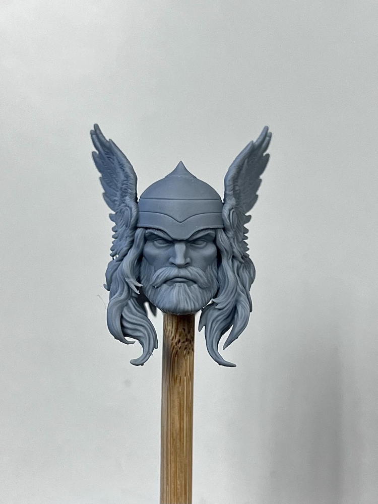 ML Mafex retro Thor headsculpt 1/12