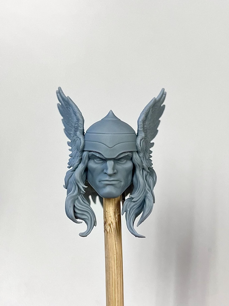 ML Mafex retro Thor headsculpt 1/12
