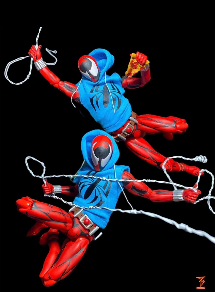 ML/Mafex Scarlet spiderr hoodie( Normal version or damaged version）1：12