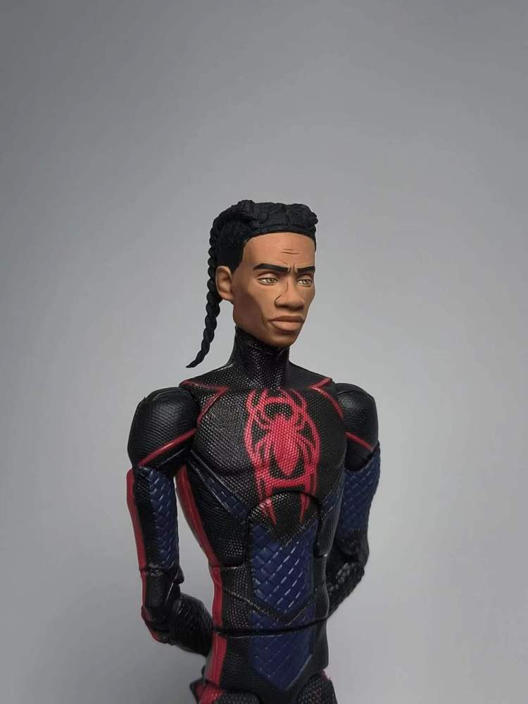 ML/SHF 42 Miles(Prowler) headsculpt 1:12