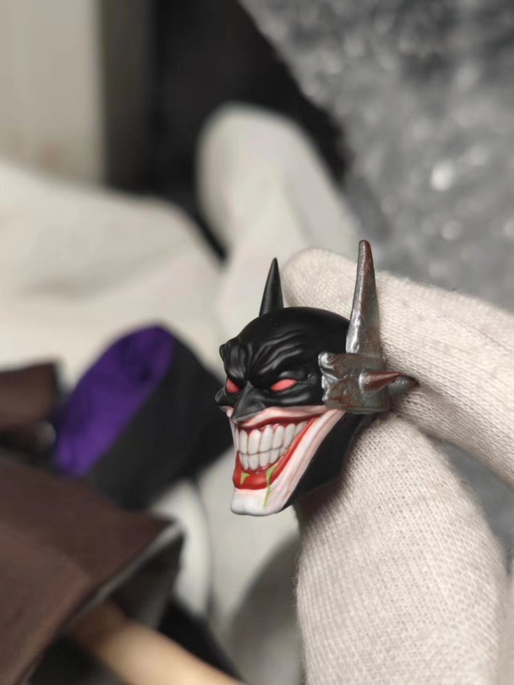 McFarlane  Laughing Batman headsculpt
