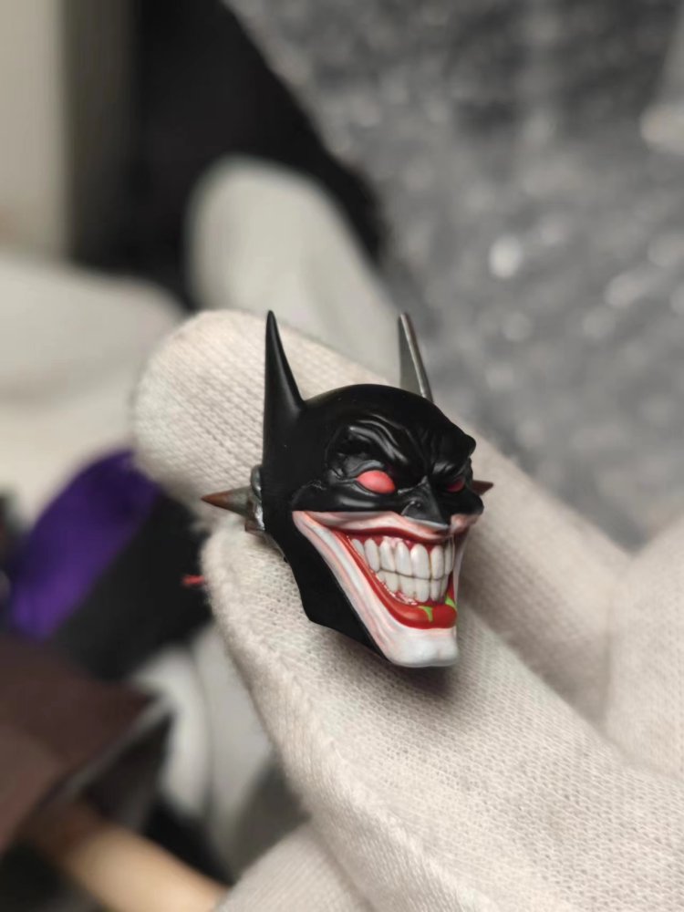 McFarlane  Laughing Batman headsculpt