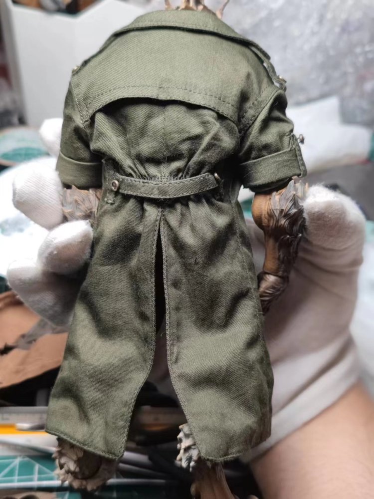 maestro union Werewolf Army Green Trench Coat/pants 1:12