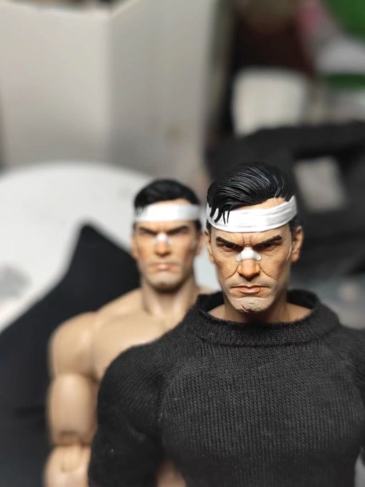 Mezco Turban fighting Punisherr headsculpt 1:12
