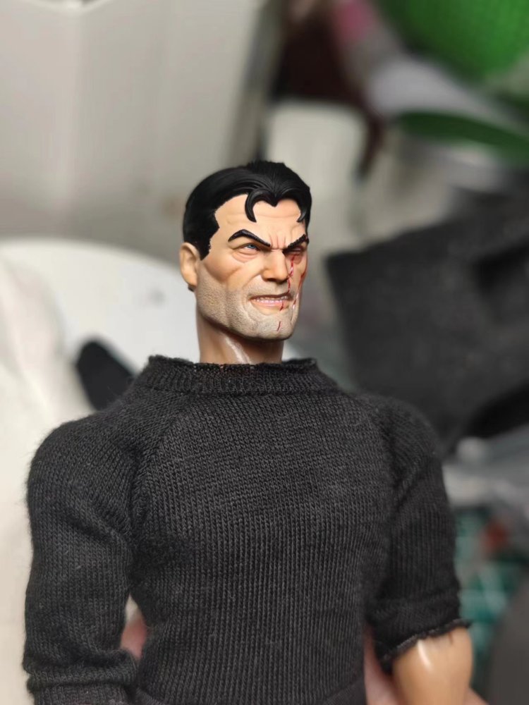 Mezco Scar effect Punisherr headsculpt 1:12