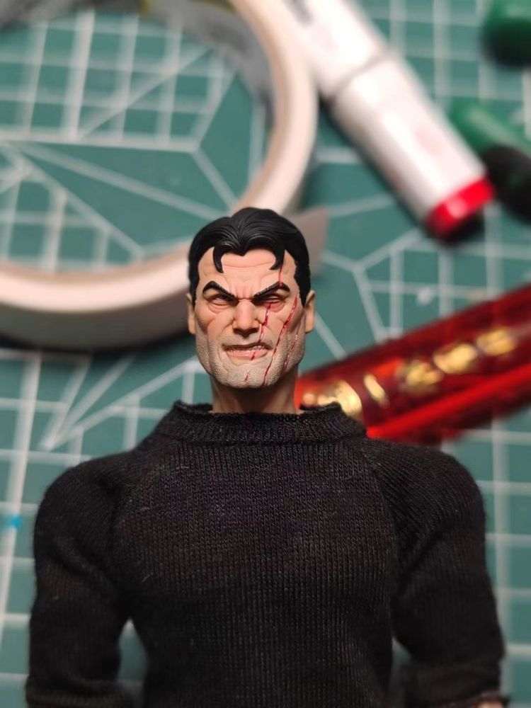Mezco Scar effect Punisherr headsculpt 1:12