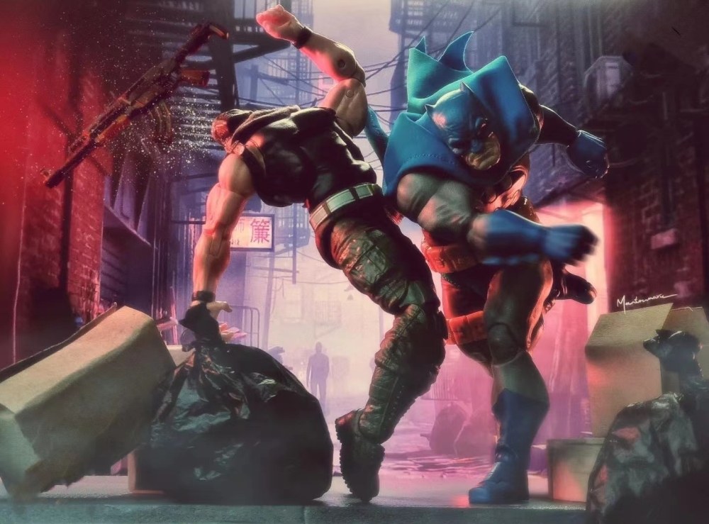 MAFEX Batmann Cape + Shorts 1/12