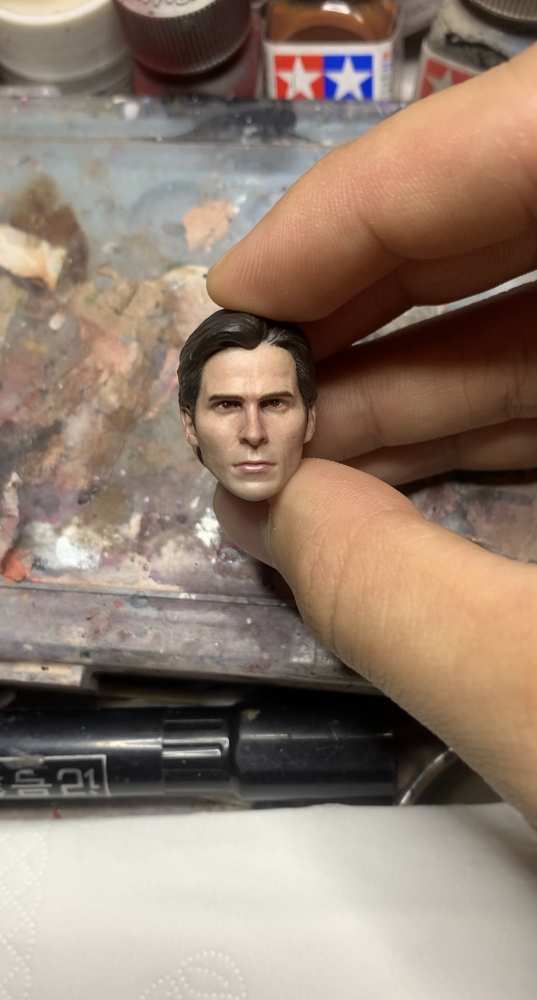 batman bale  (fine paint) headsculpt 1:12