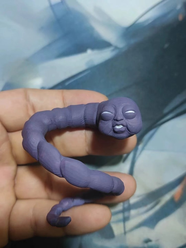 ToNI headsculpt /shoes/Toy weapon/Toy worm 1:12