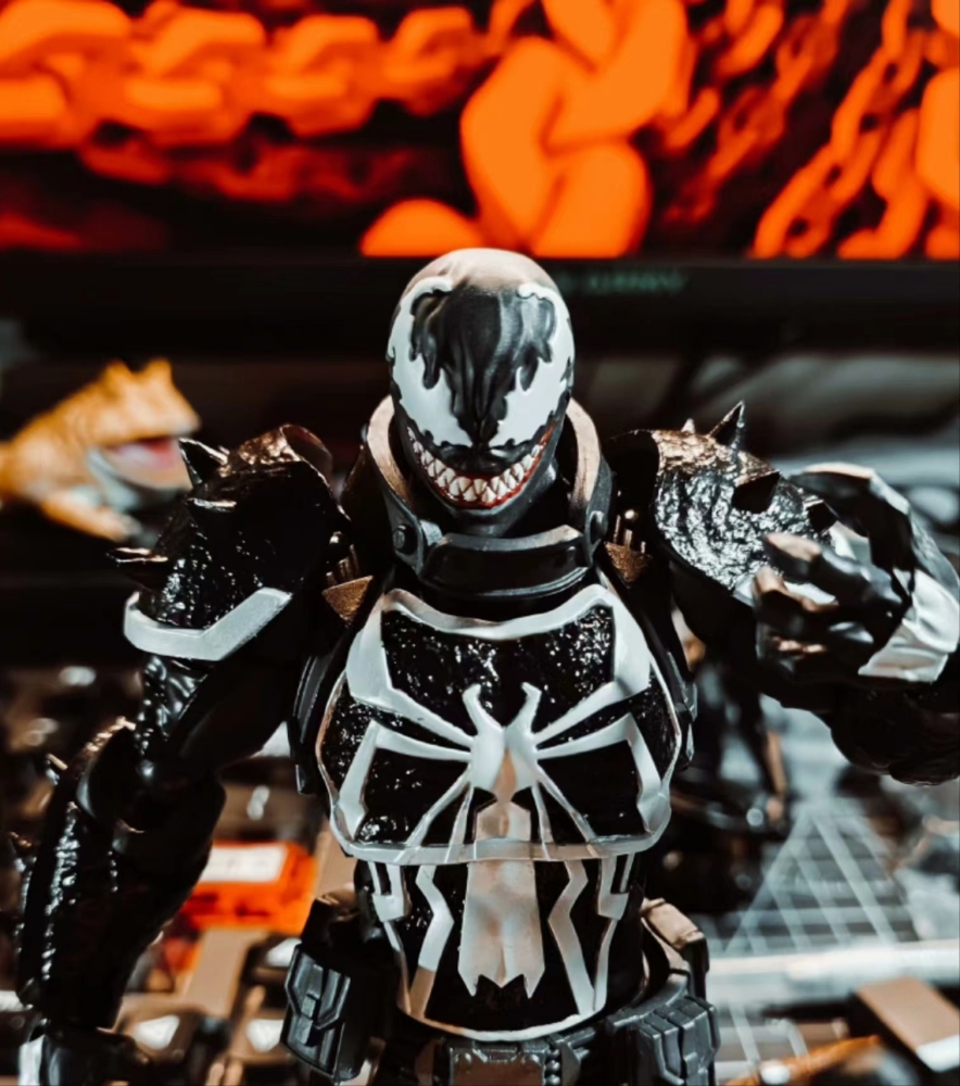 KAIYODO Amazing Yamaguchi Agent Venom headsculpt 1:12
