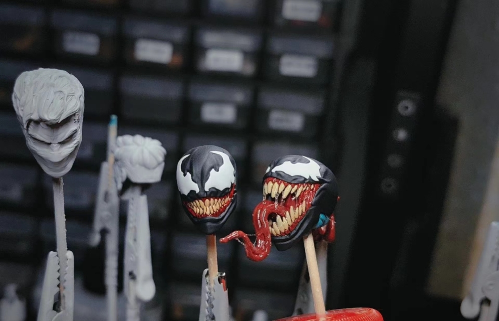CT KAIYODO Amazing Yamaguchi Agent Venom (Long-tongue version)headsculpt 1:12
