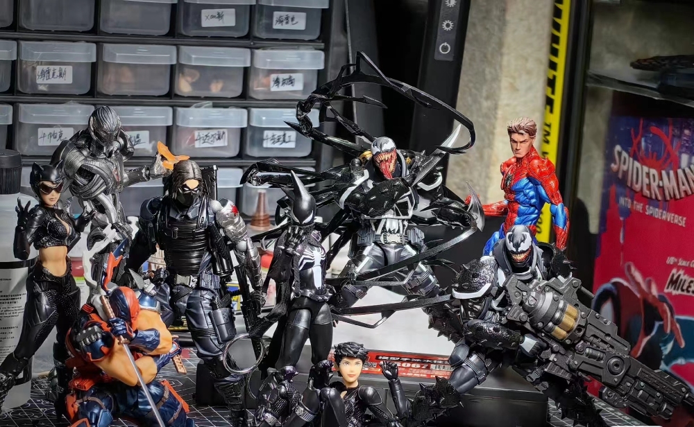 CT KAIYODO Amazing Yamaguchi Agent Venom (Long-tongue version)headsculpt 1:12