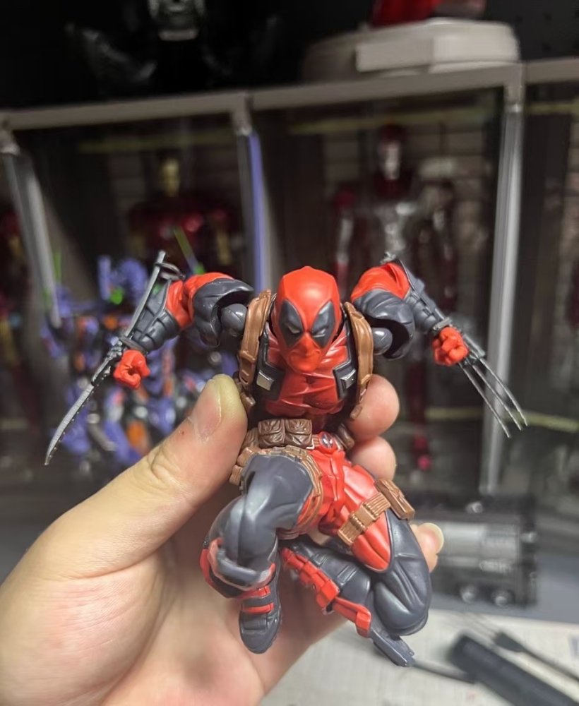 KAIYODO Amazing Yamaguchi  Deadpool 2.0 (Wolverine accessories) 1：12