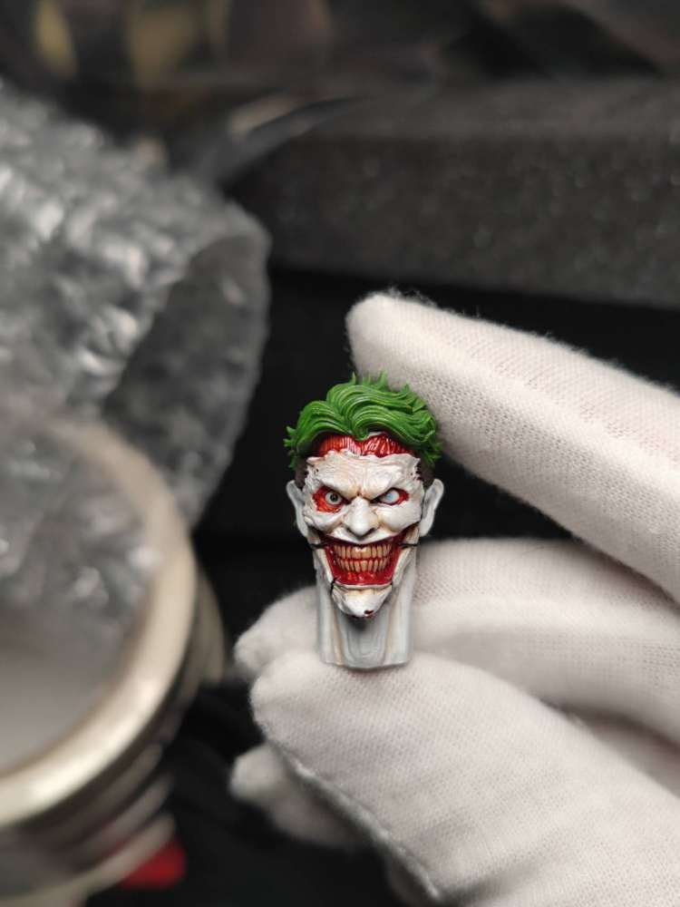 Mezcoo New52 Jokerr headsculpt 1:12