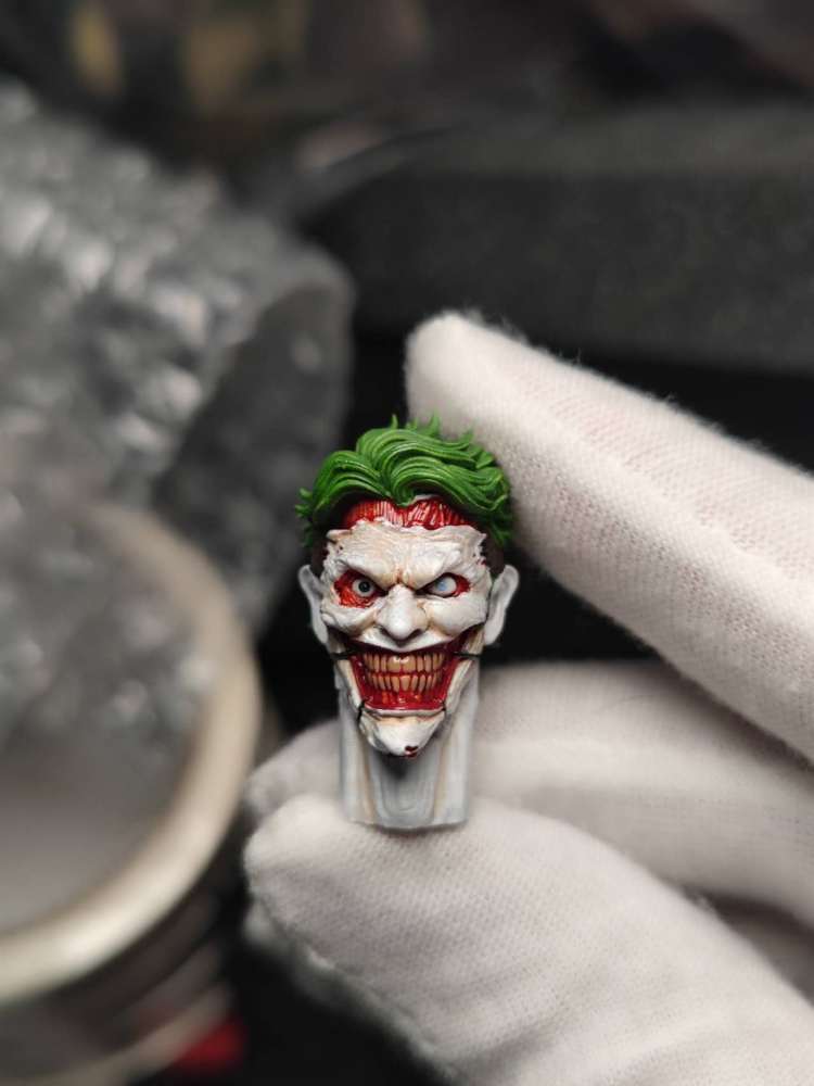 Mezcoo New52 Jokerr headsculpt 1:12