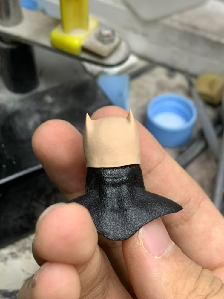Mezco Bvs batman (fine paint) headsculpt 1:12