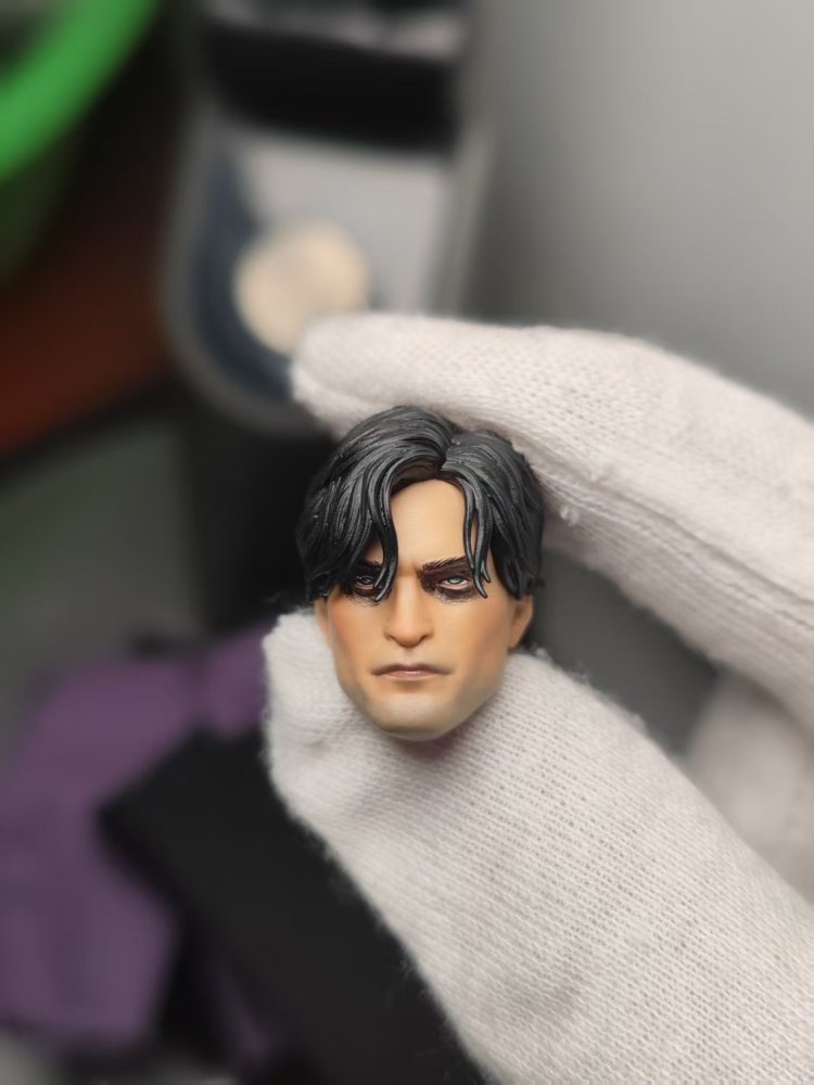 new batman Real human(Robert Pattinsonn) headsculpt 1/12