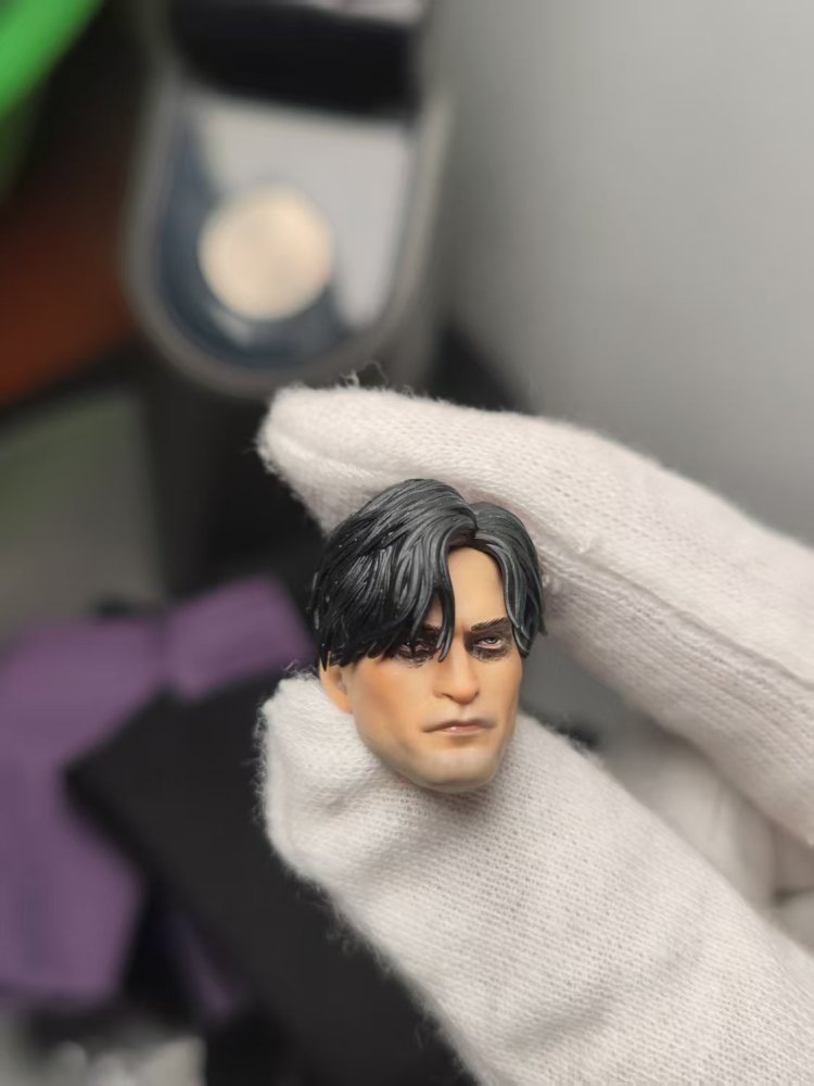 new batman Real human(Robert Pattinsonn) headsculpt 1/12