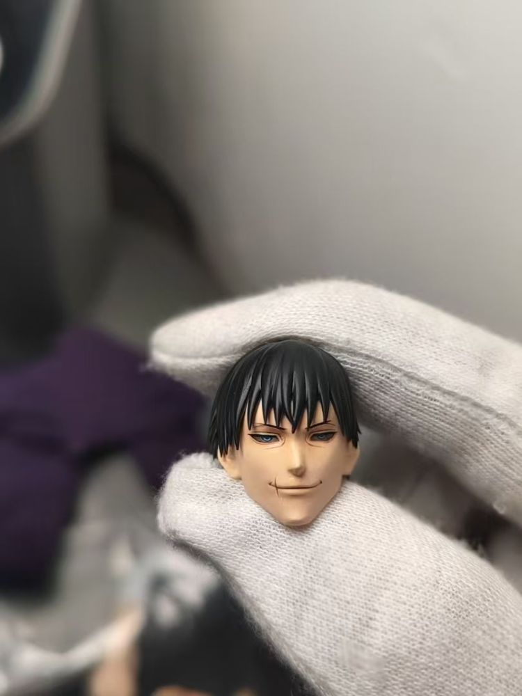ToNI 3.0 ( black eyes) headsculpt 1:12