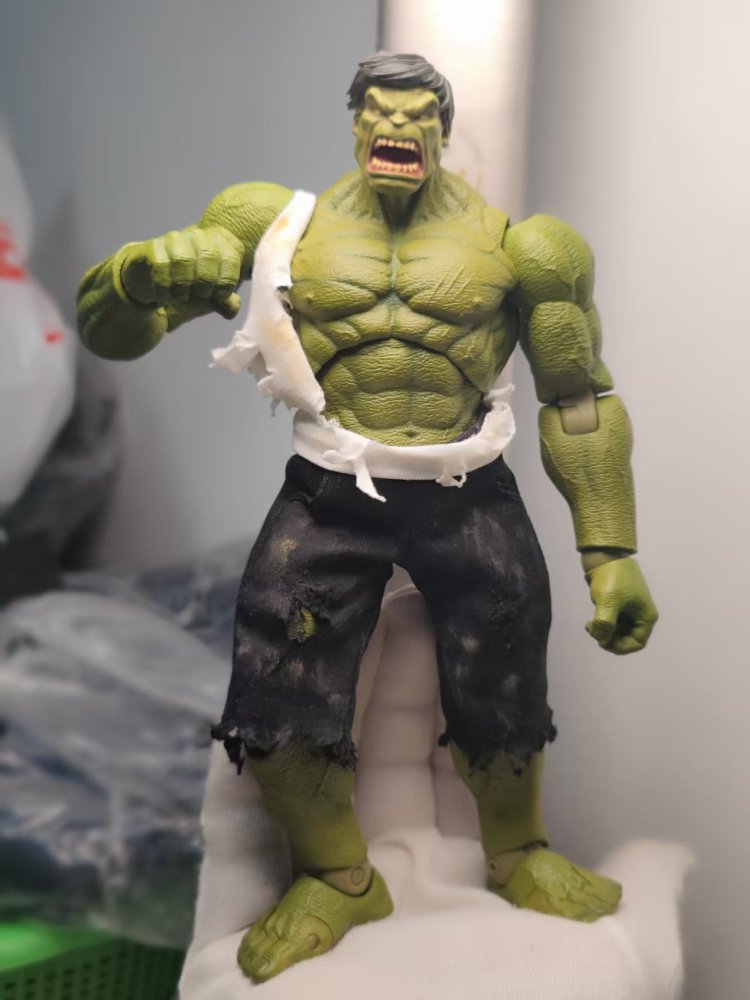 Memory toys HULK black hair headsculpt / shorts + black pants 1:12