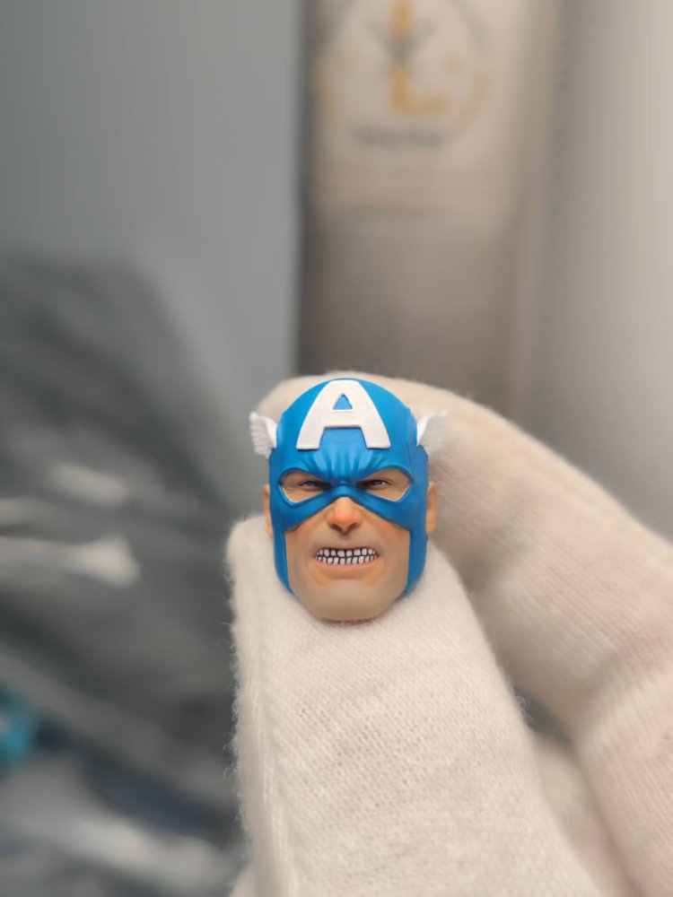 Retro comic version of Captain America's headsculpt 1:12