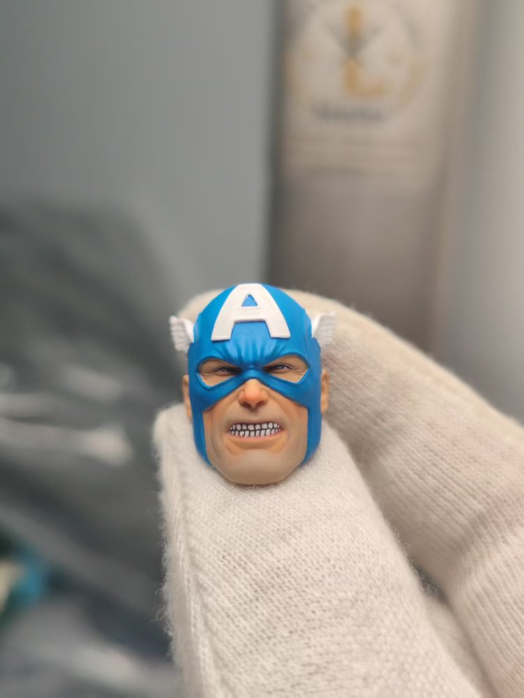 Retro comic version of Captain America's headsculpt 1:12