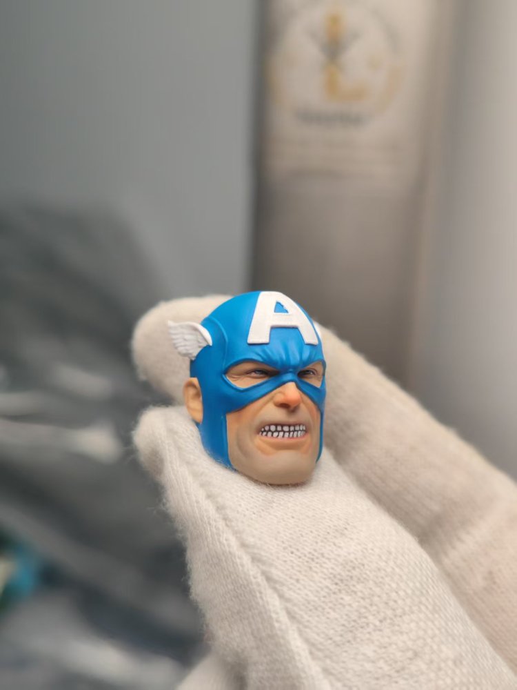 Retro comic version of Captain America's headsculpt 1:12