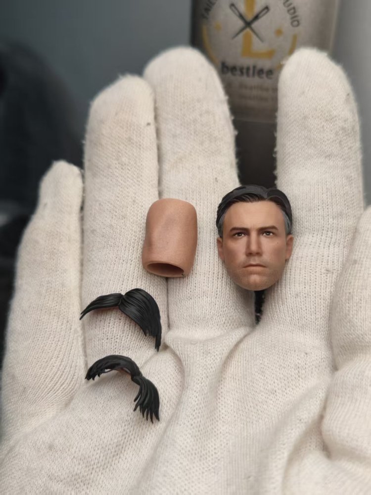 Batman Wayne (Highly Detailed Coloring Version) - Hair Change headsculpt 1:12