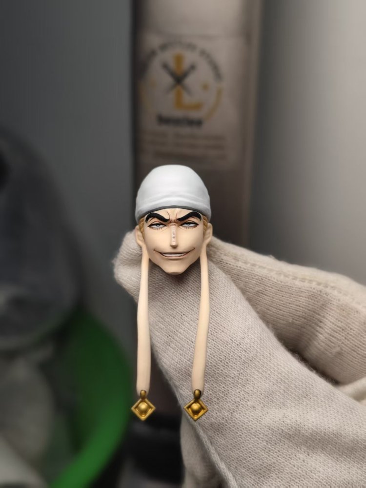EneL headsculpt 1:12