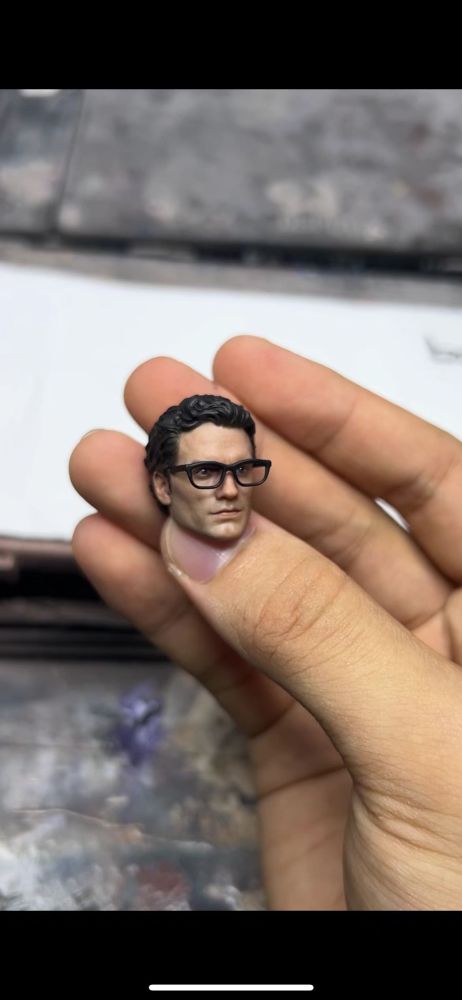 Superman with Glasses (fine paint) headsculpt 1:12