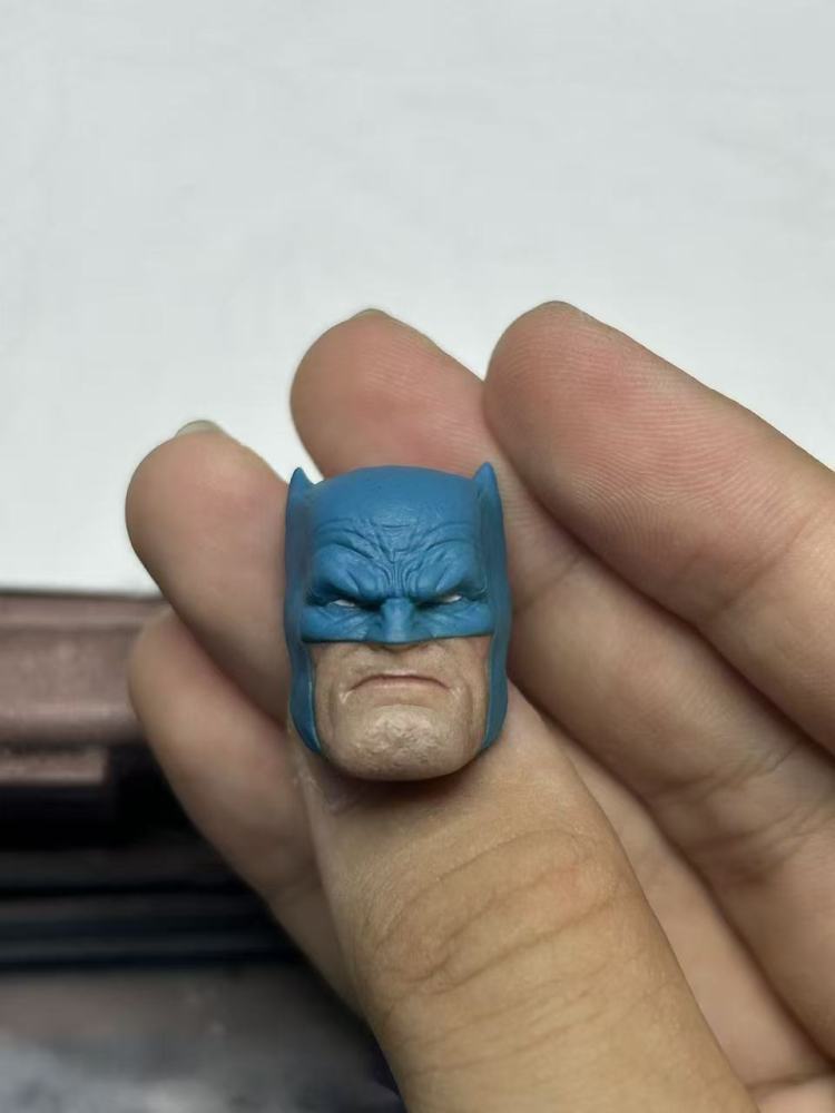 The Dark Knight Returns Batman (fine paint) headsculpt 1:12